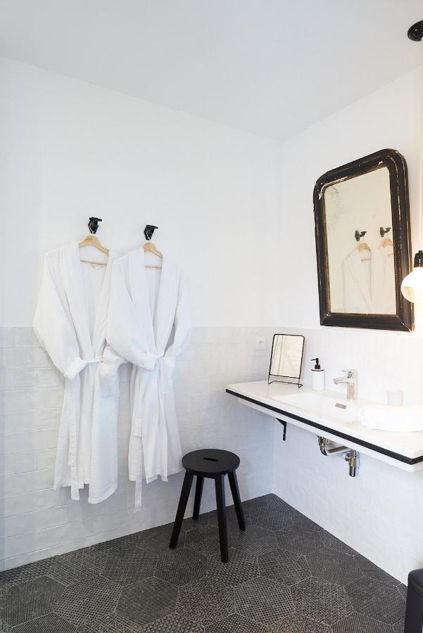 Maison 1634 - Climatisation, Piscine, Parking, Centre Ville, Petit-Dejeuner Compris Pézenas Eksteriør billede