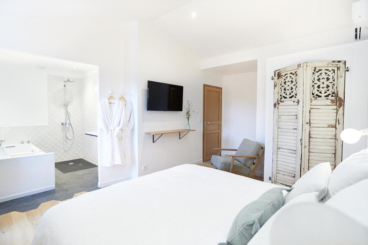 Maison 1634 - Climatisation, Piscine, Parking, Centre Ville, Petit-Dejeuner Compris Pézenas Eksteriør billede